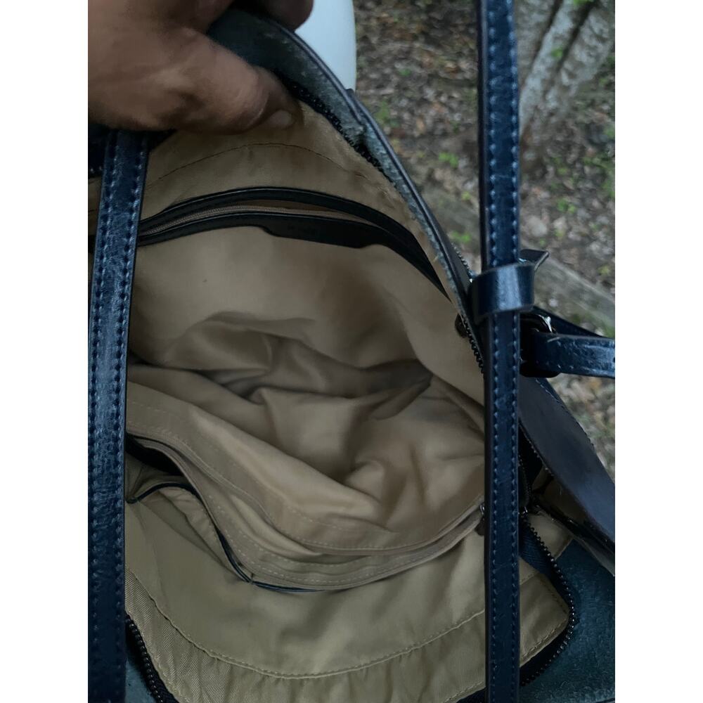 Borgasets Leather Tote Bag Navy - Picture 5 of 11